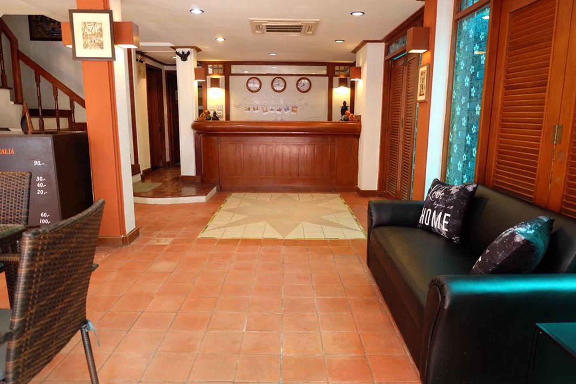 Kaneng Guesthouse HHQ Exteriér fotografie