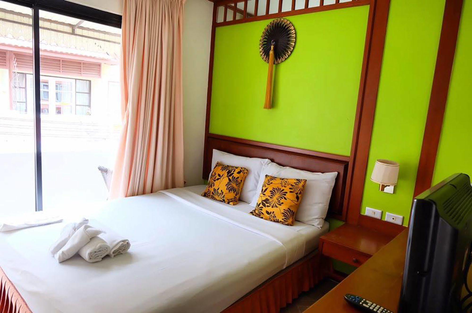Kaneng Guesthouse HHQ Exteriér fotografie