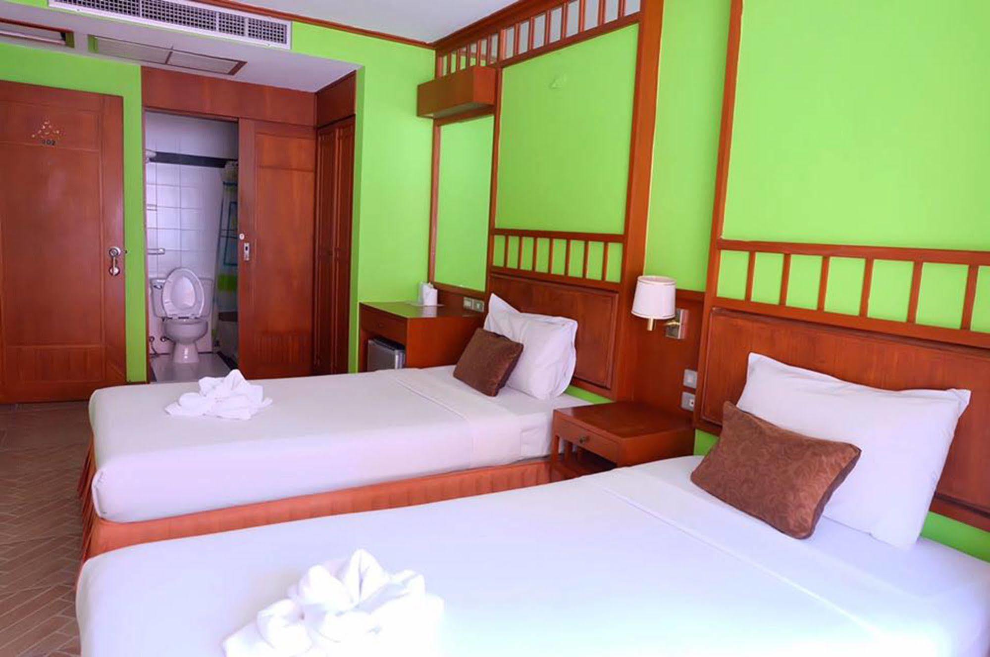 Kaneng Guesthouse HHQ Exteriér fotografie