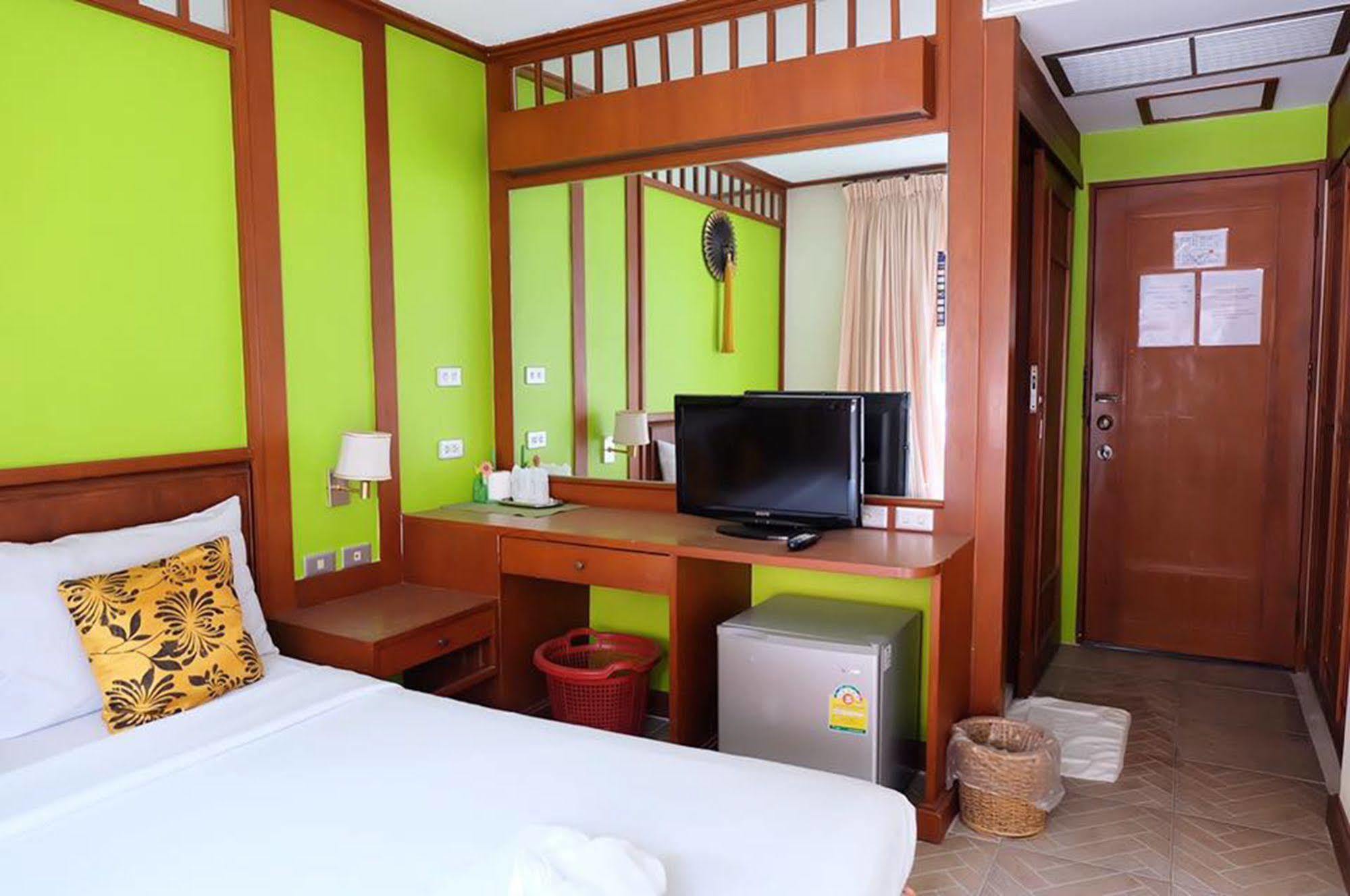 Kaneng Guesthouse HHQ Exteriér fotografie
