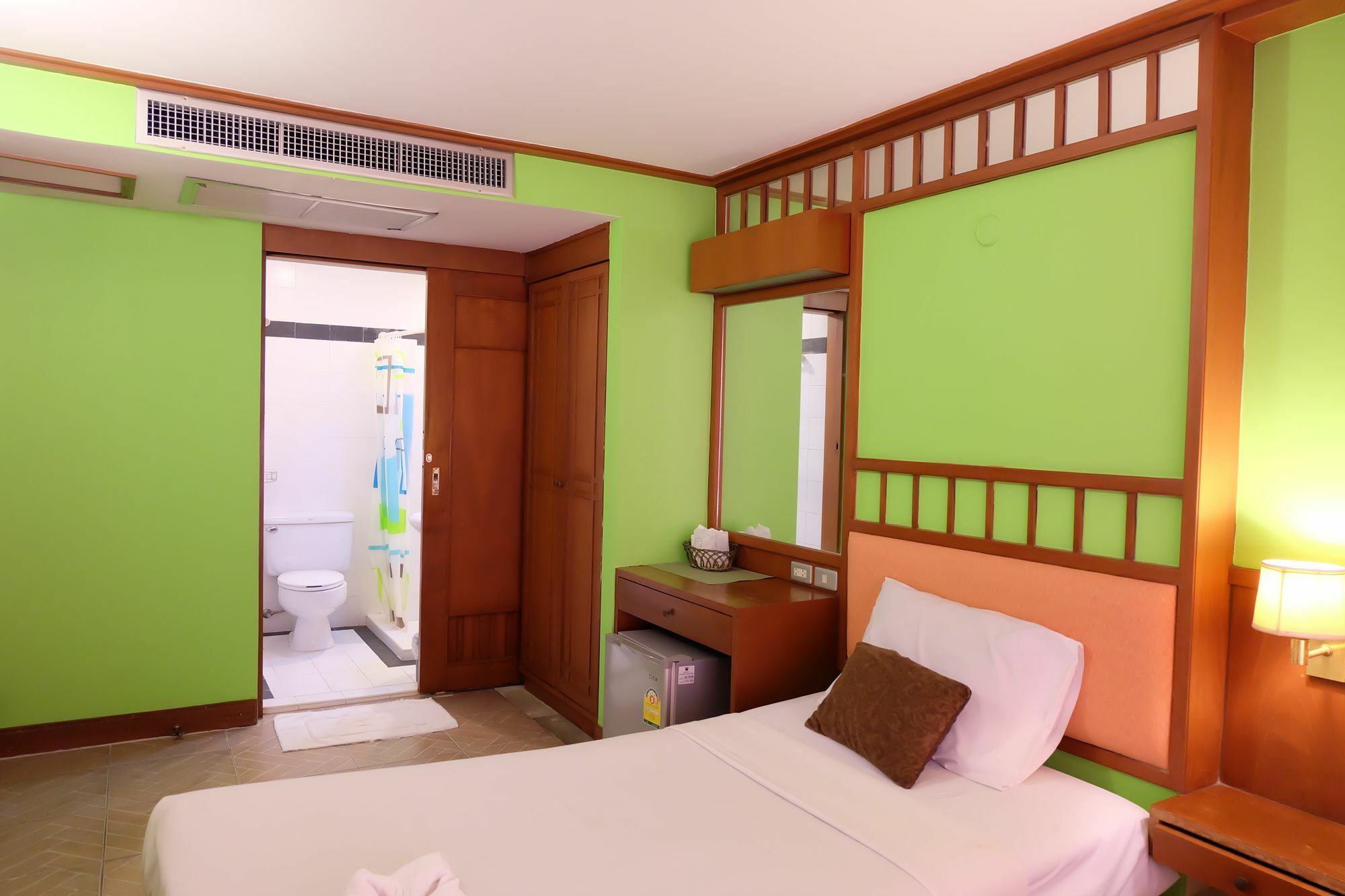 Kaneng Guesthouse HHQ Exteriér fotografie