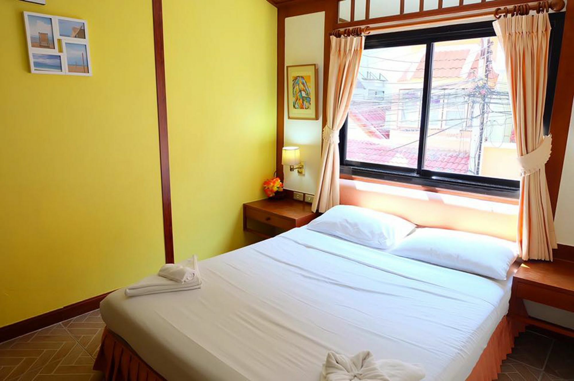 Kaneng Guesthouse HHQ Exteriér fotografie
